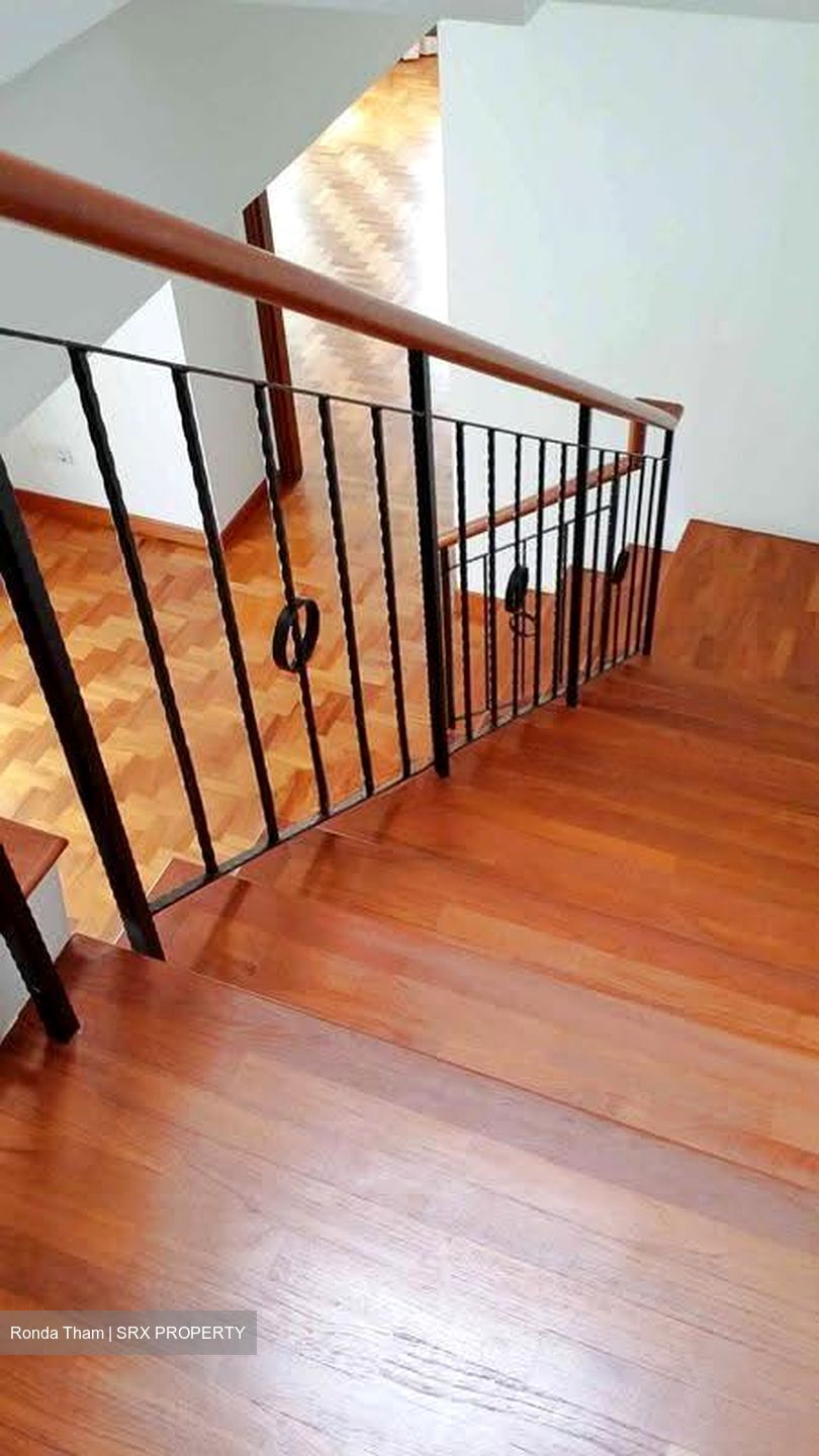 Sennett Estate (D13), Terrace #612581121